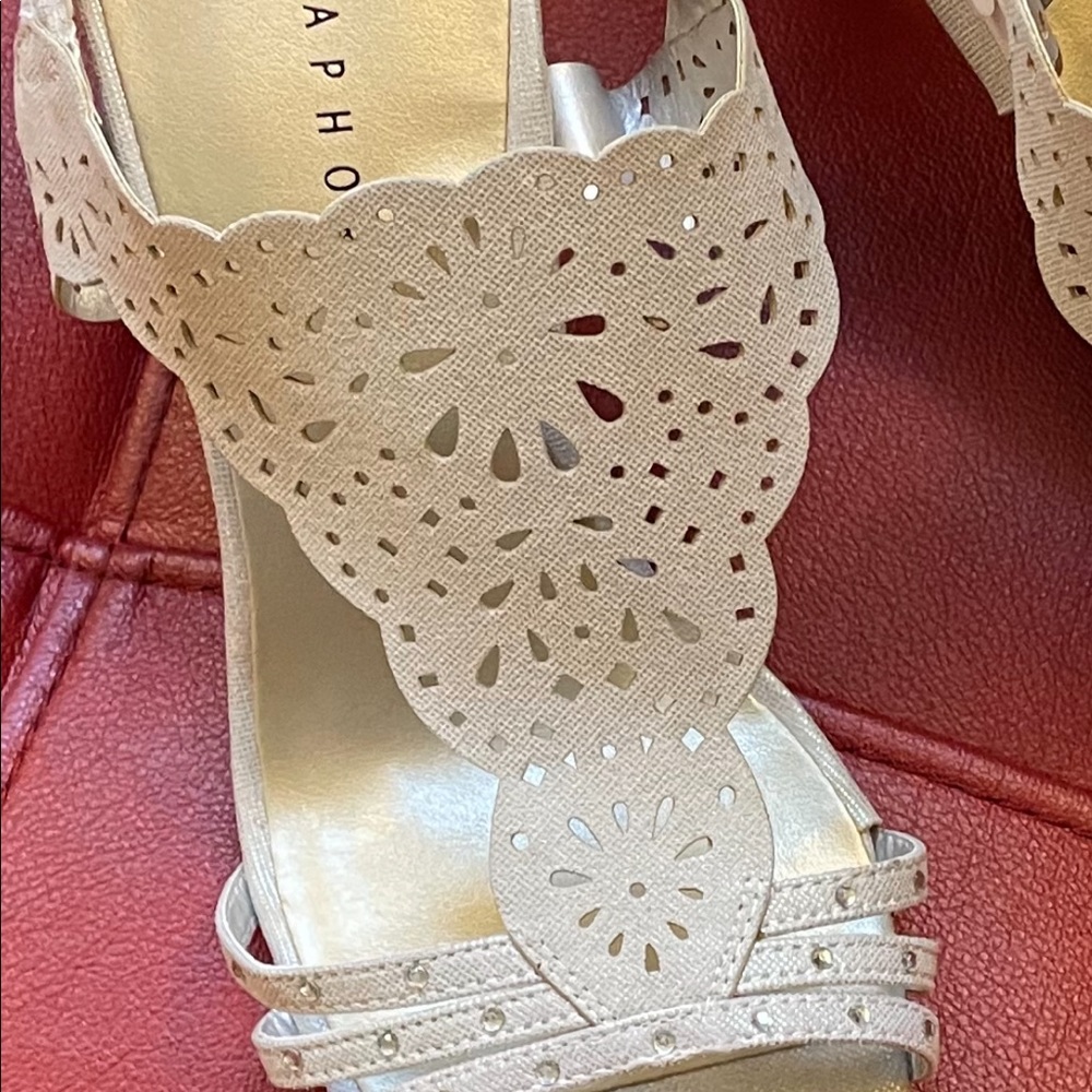 Sandal - Picture 3 of 6